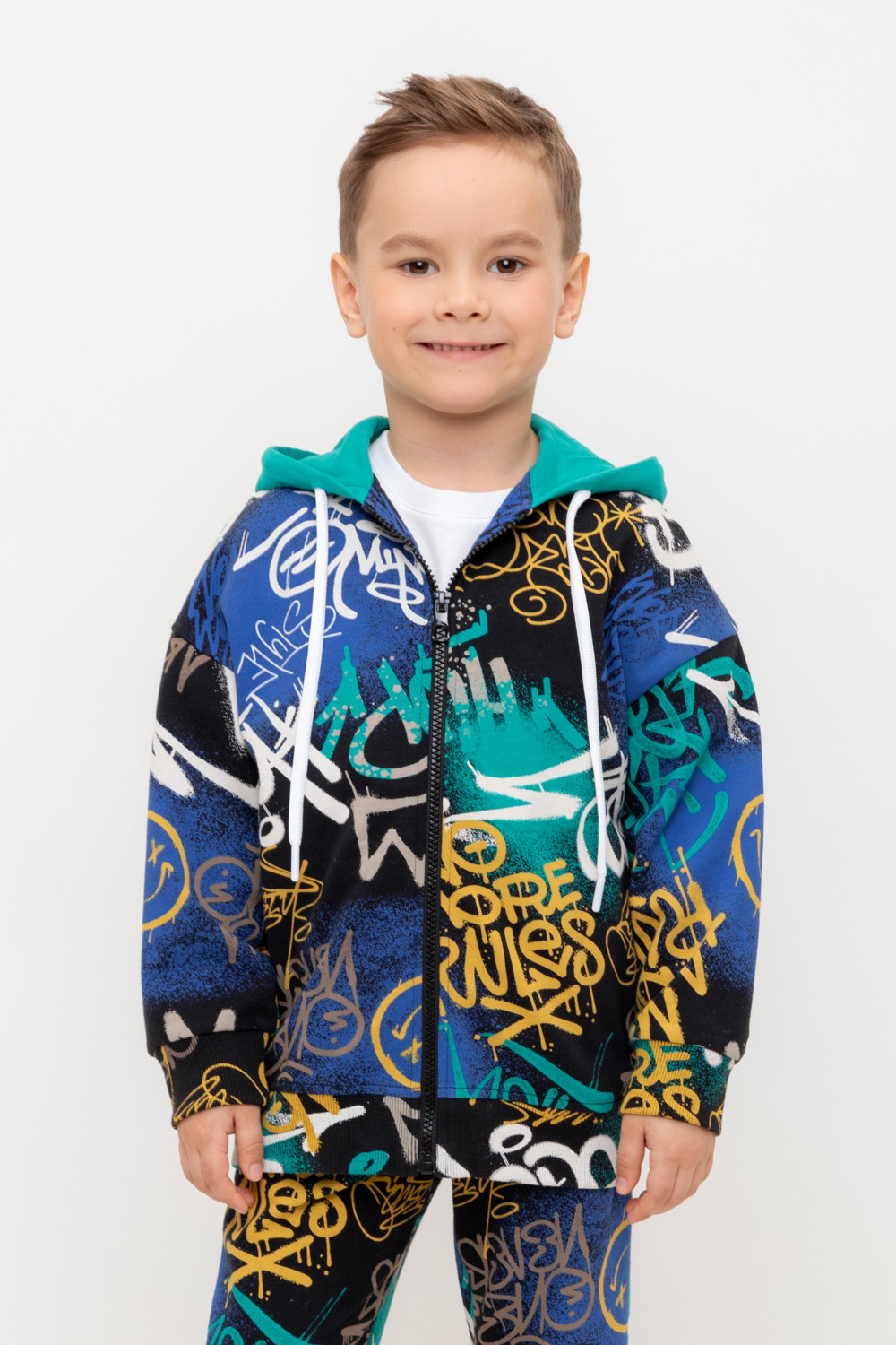 Жакет для мальчика, артикул: КР 302650, цвет: черный, яркое граффити к ...