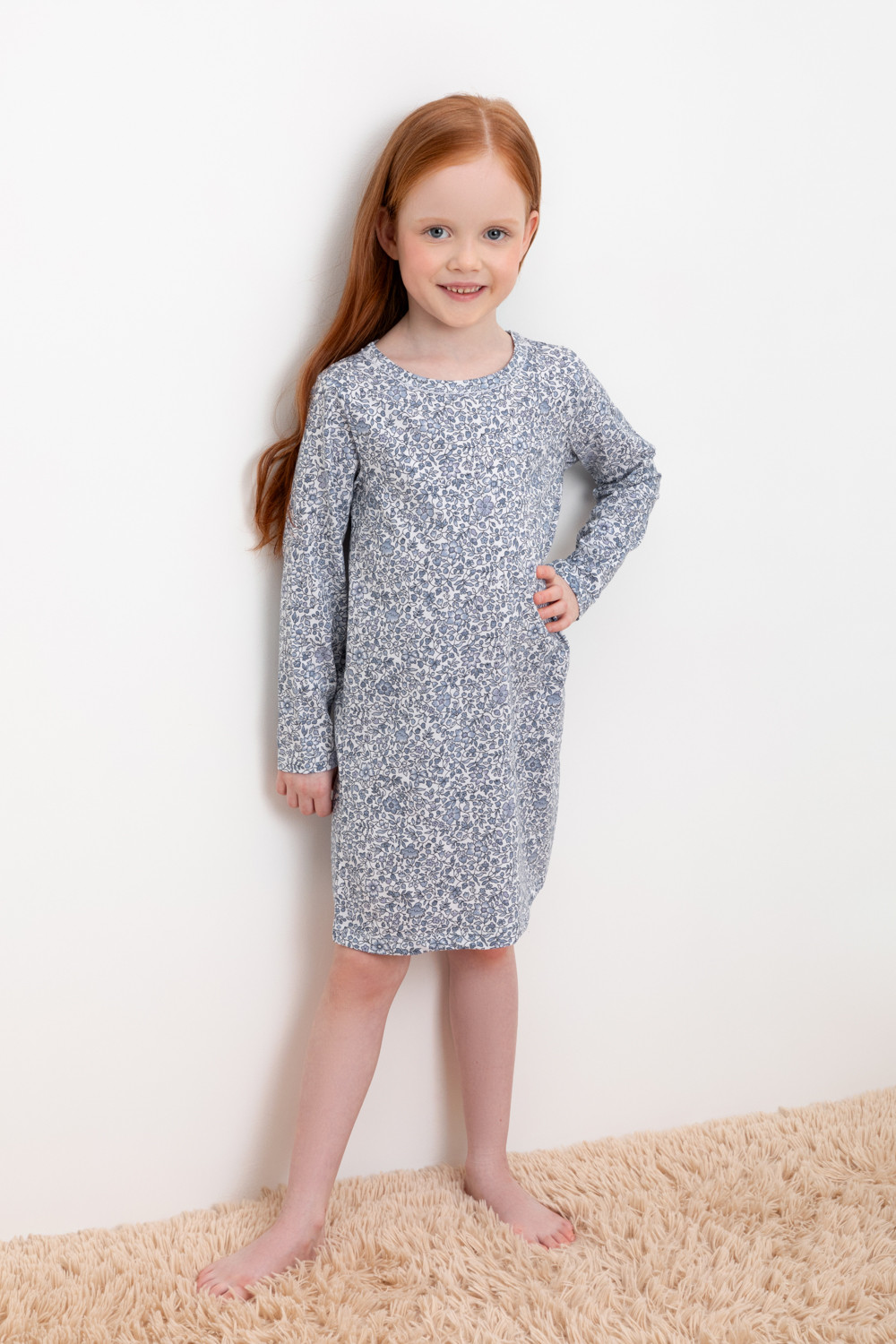 Ночная сорочка для девочки, артикул: К 1185, цвет: незабудки на лугу на ...