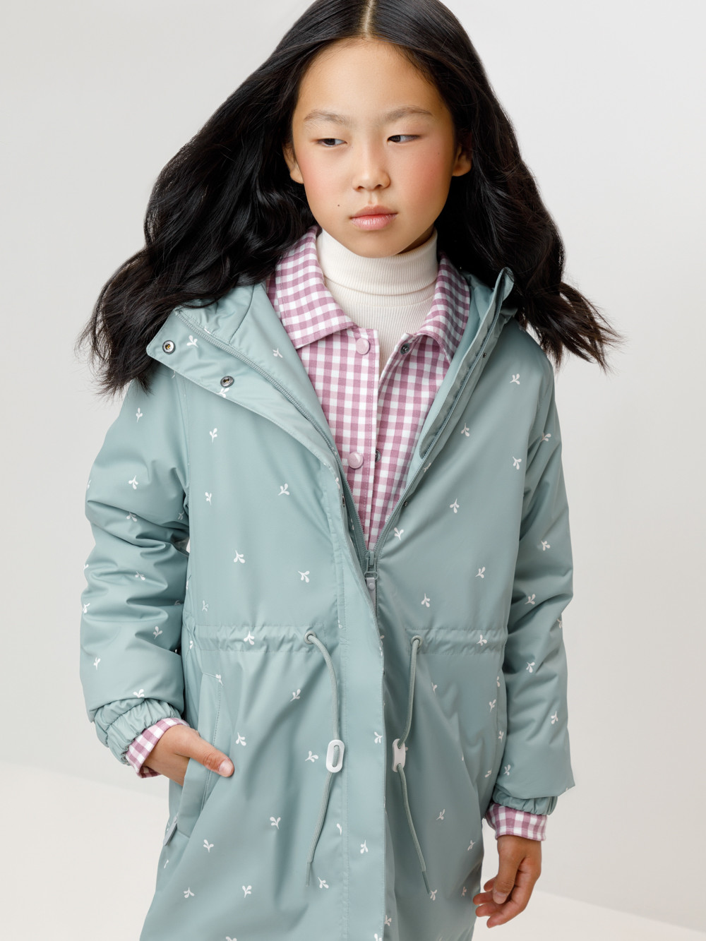 Пальто для девочки, артикул: ВК 32172/н/2 УЗГ, цвет: зеленый