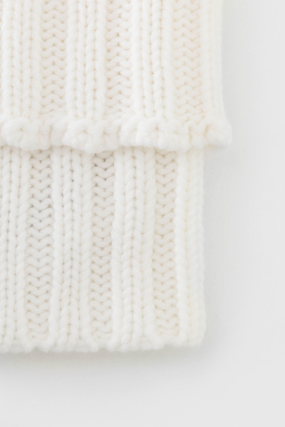 Шарф для девочки, артикул: КВ 15012/ш, цвет: белый, фото 2