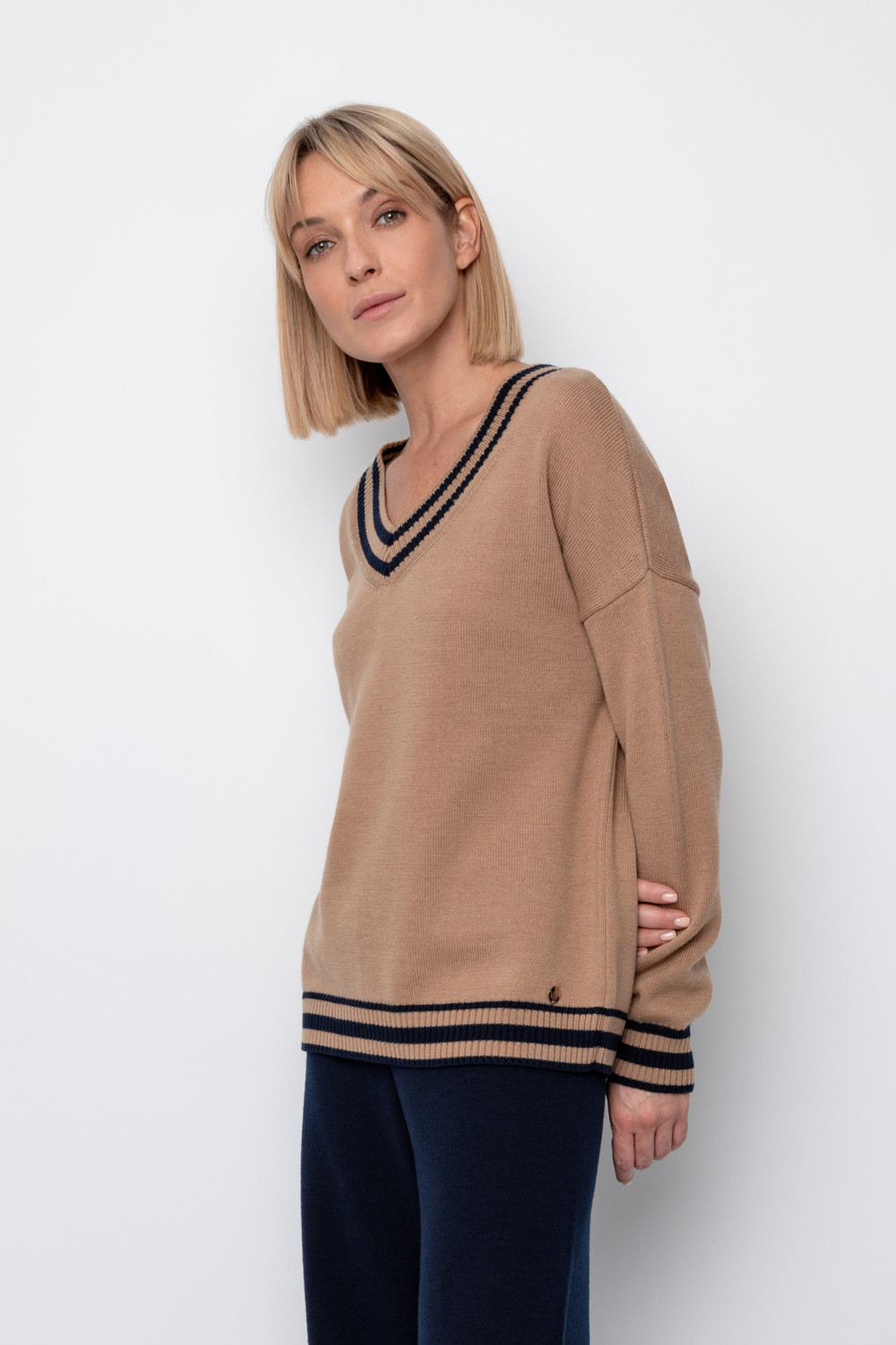 Джемперы женские для мам, артикул: ЕВ 30051/ш, цвет: бежевый, фото 3