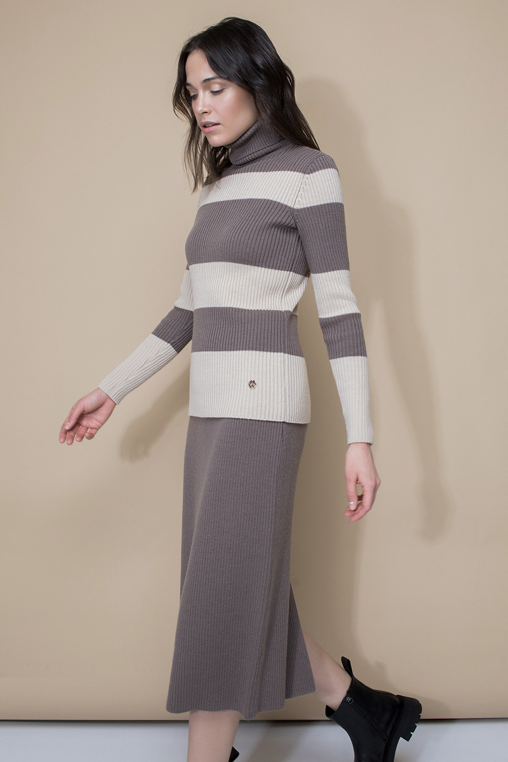 Джемперы женские для мам, артикул: ЕВ 30002/ш, цвет: коричневый, фото 4