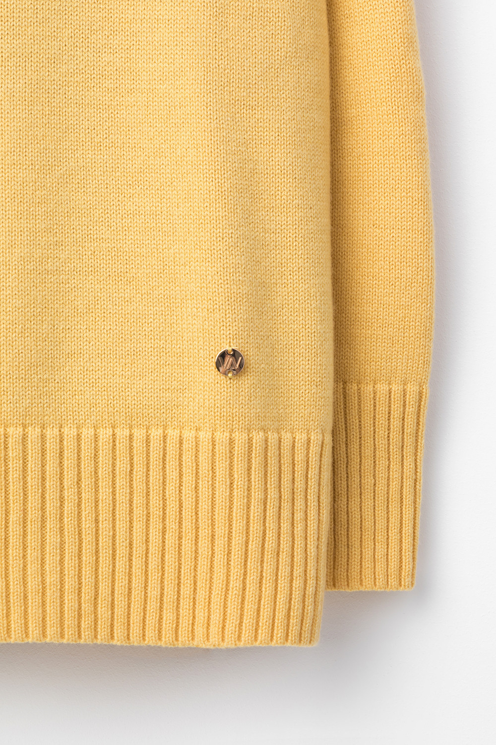 Джемперы женские для мам, артикул: ЕВ 30117/ш, цвет: желтый, фото 7